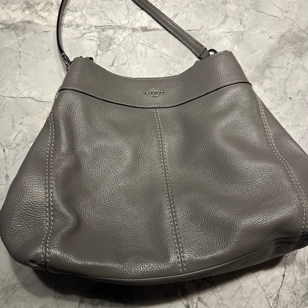 Like new Coach Leather Handbag